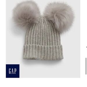 Gap double pom beanie
